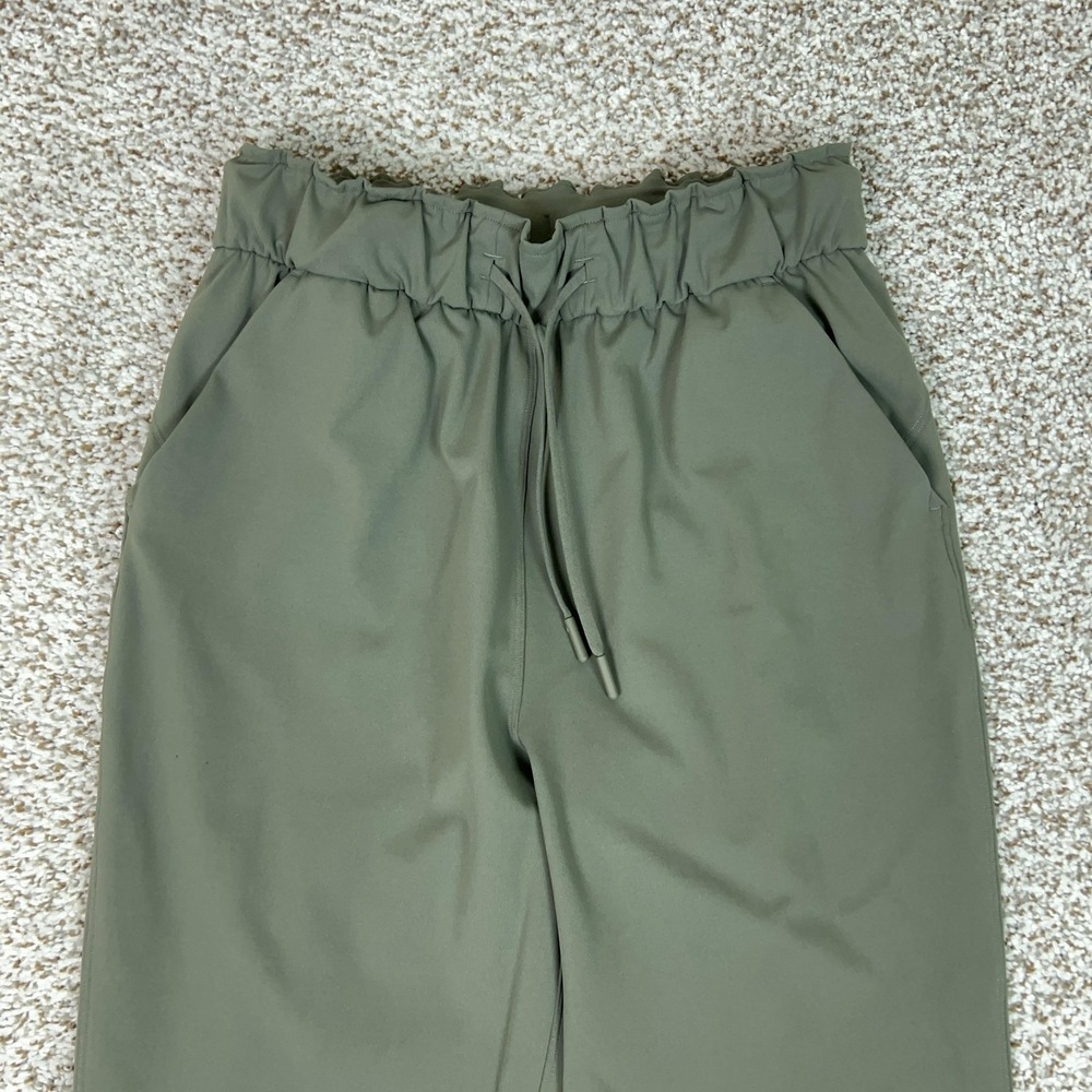 Lululemon Pants Womens 4 Green Stretch Jogger High Rise Pockets Workout Gym - Picture 2 of 10
